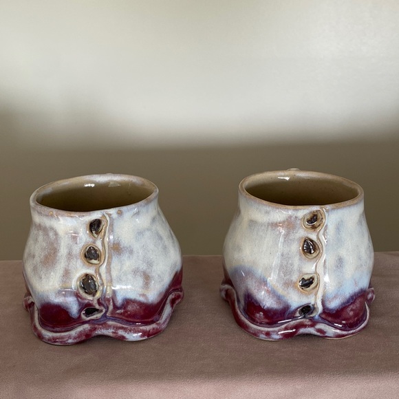 2  x Wheel thrown mugs shaped by hand into unique shapes 16 Oz - Picture 1 of 11
